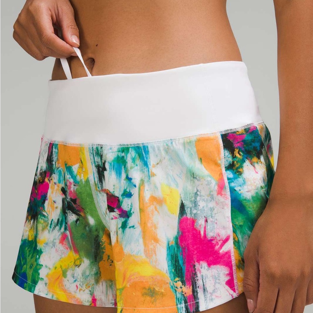 Lululemon Speed Up Mid-Rise Lined Short 4"